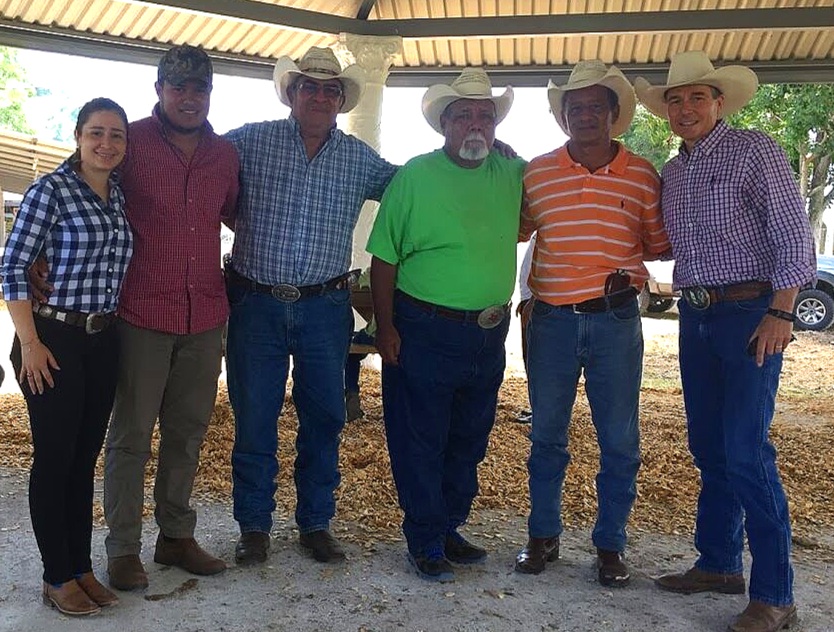 From left to right is Fernanda, her fiance, Leonardo, Cesar, Frank, Adonay, and me. Adonay is the leader of the new Christian Rancher group that is getting started in this location at the fairgrounds of the La Ceiba Cattlemens Association. This group is committed to sponsoring the student group. Some of our Texas friends might remember Fernanda and Leonardo coming to Texas in 2015 with a group of bull riders for an exchange program at Texas Tech.