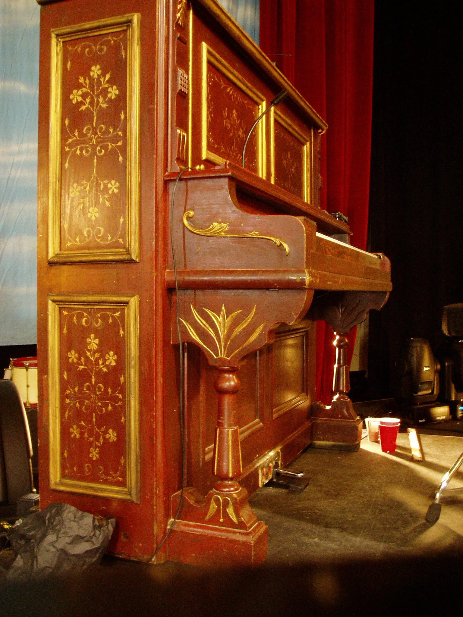 Jeremy Barnett - Springsteen - Piano.JPG