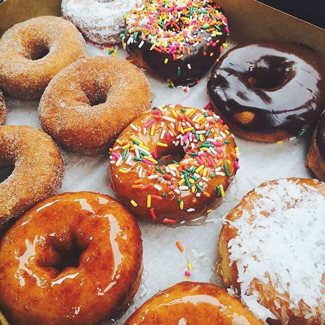 Happy Monday! We think it's time for you to get a dozen donuts to celebrate the beginning of the new week 😉🍩
​
​🚗Takeout and delivery options are available​
​📲 duckdonuts.com
​
​#donutsayno #treatyourself #happymonday ​📸 : @onebigholiday_corolla