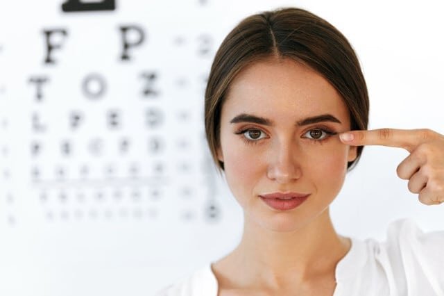 In need of a yearly eye check-up?&nbsp;👀
​
​Concourse Optometry is committed to eye health and through their iWellness diagnostic testing, can detect early signs of eye disease 🙅🏻
​
Schedule an eye exam with Dr. Chen over the phone, with an e-mail