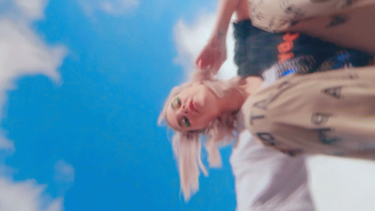 DAVA-ASOS_CUTDOWN-2_073124_V1 .gif