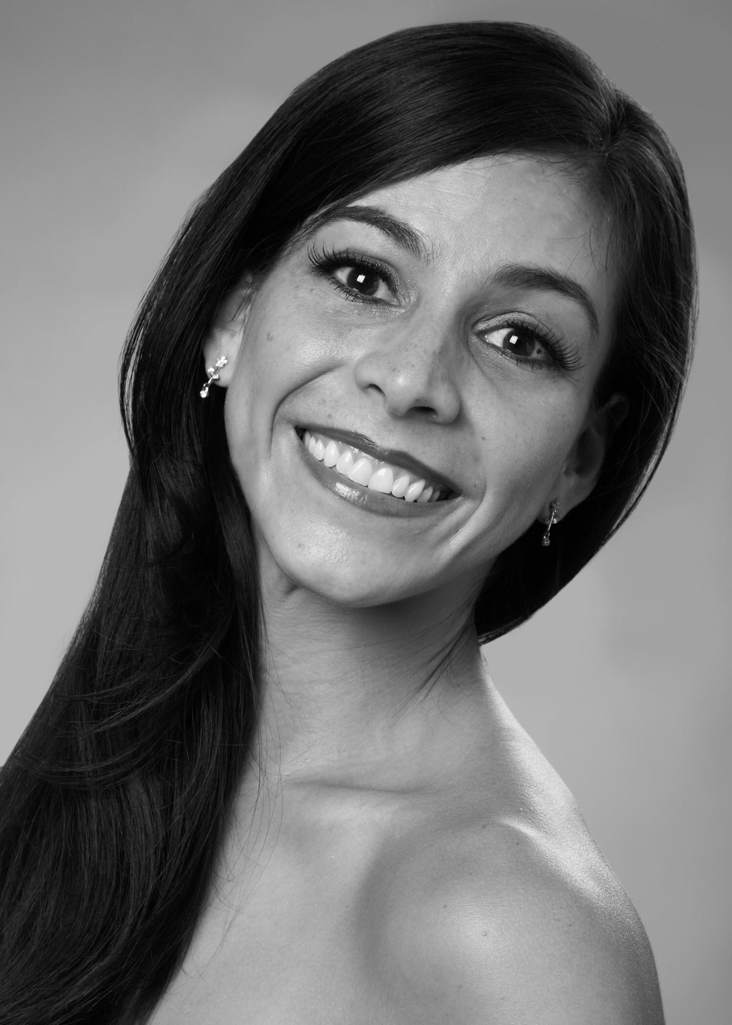 Yumelia Garcia Head Shot.jpg