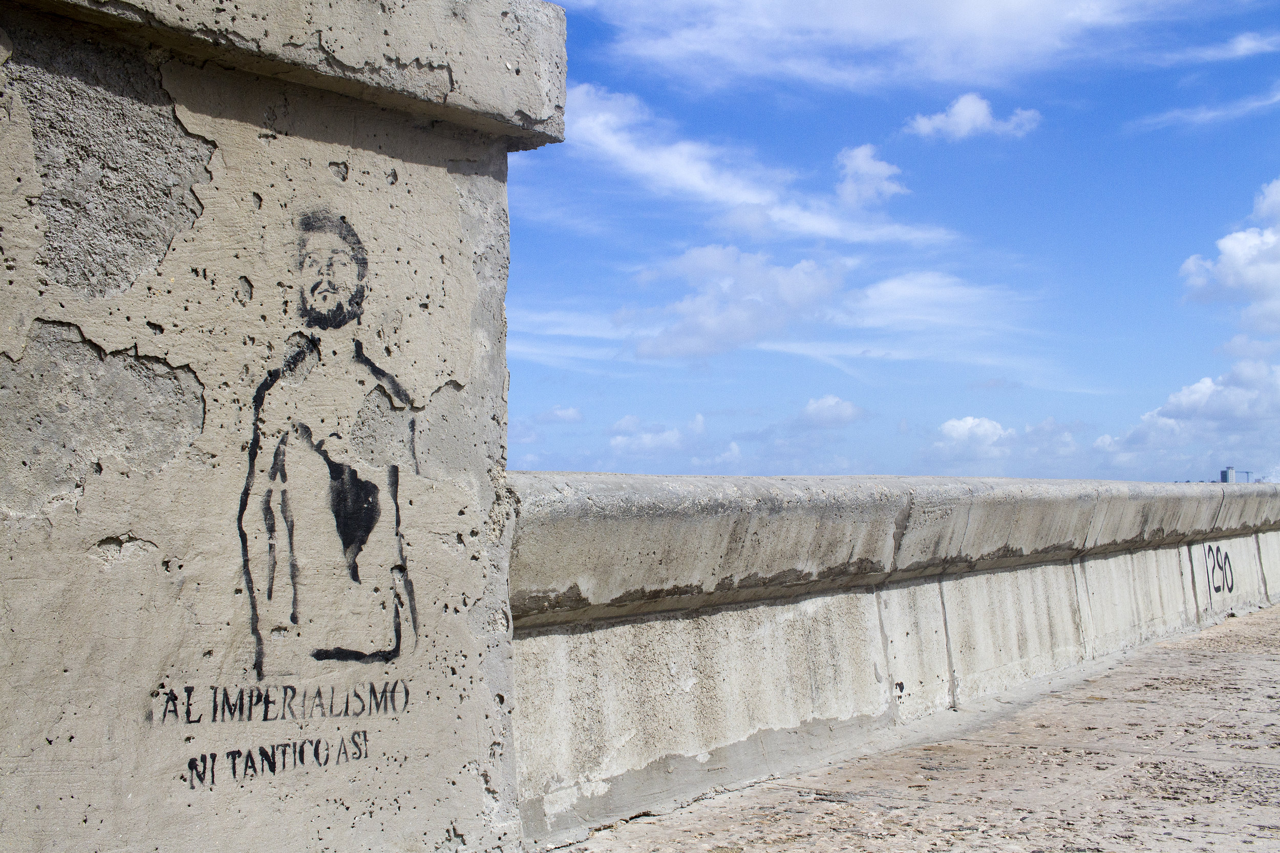 Graffiti on the Malecón