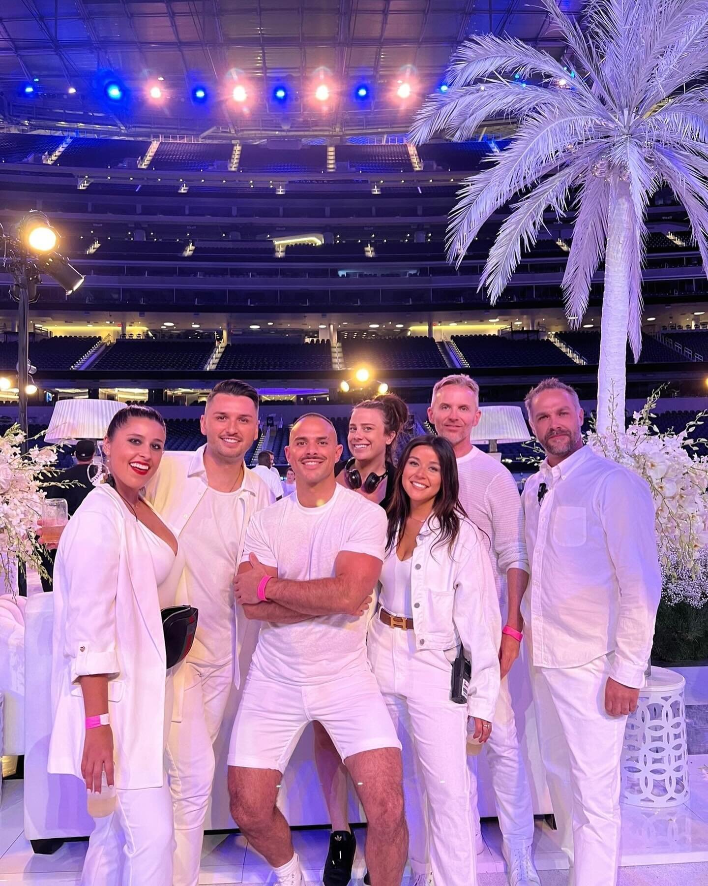 @kylerichards18 White Party did not disappoint! Check out the Real Housewives of Beverly Hills Finale Tonight! Truly blessed to have been part of such an iconic show and team💎🤍💎🤍💎🤍