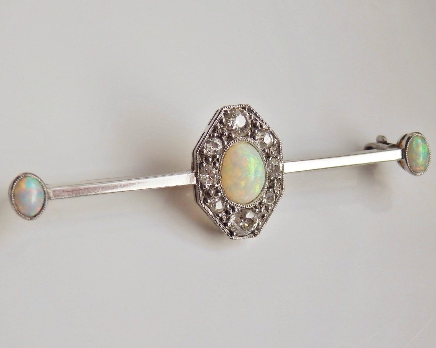 brooch 4.jpg