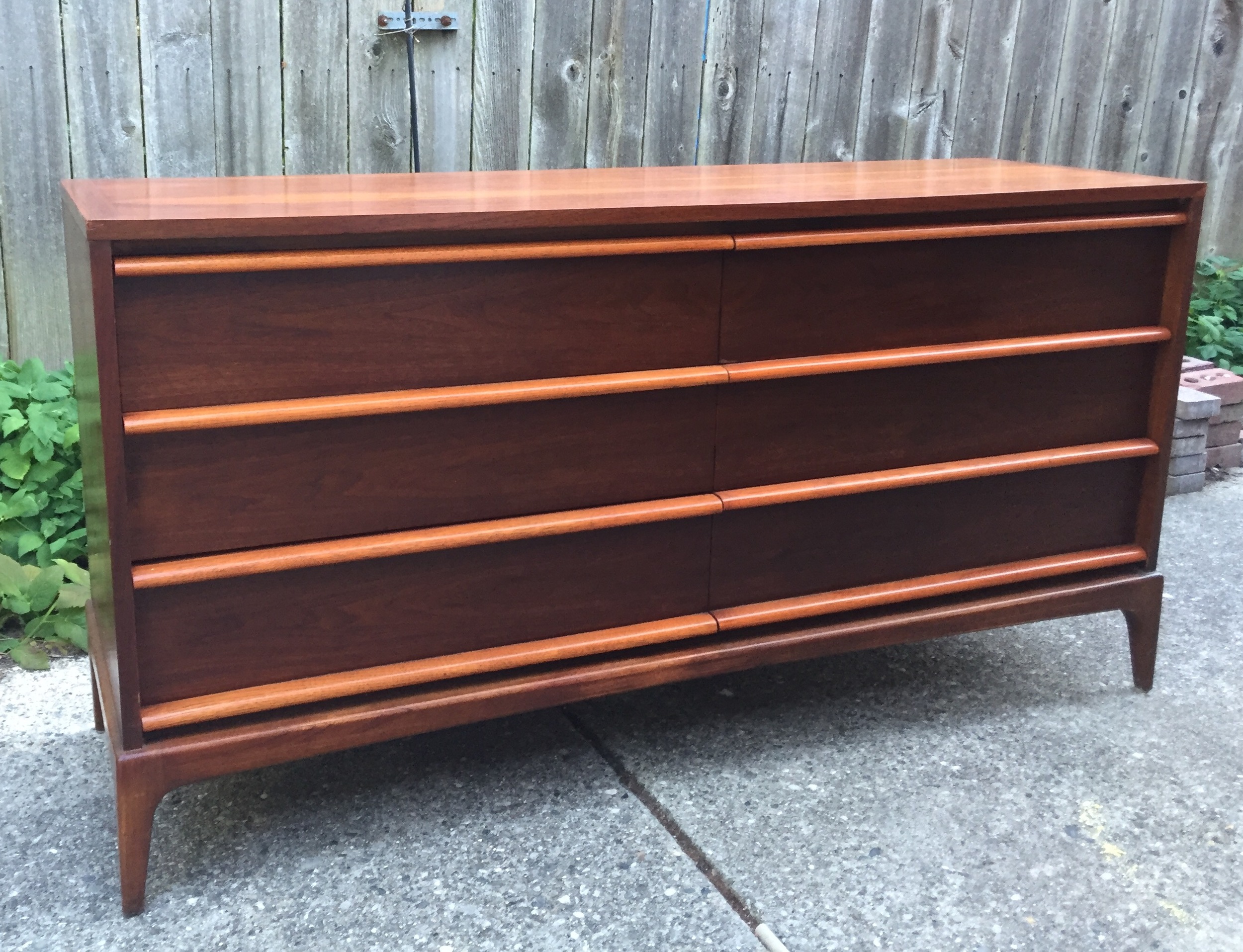 the finished long dresser!