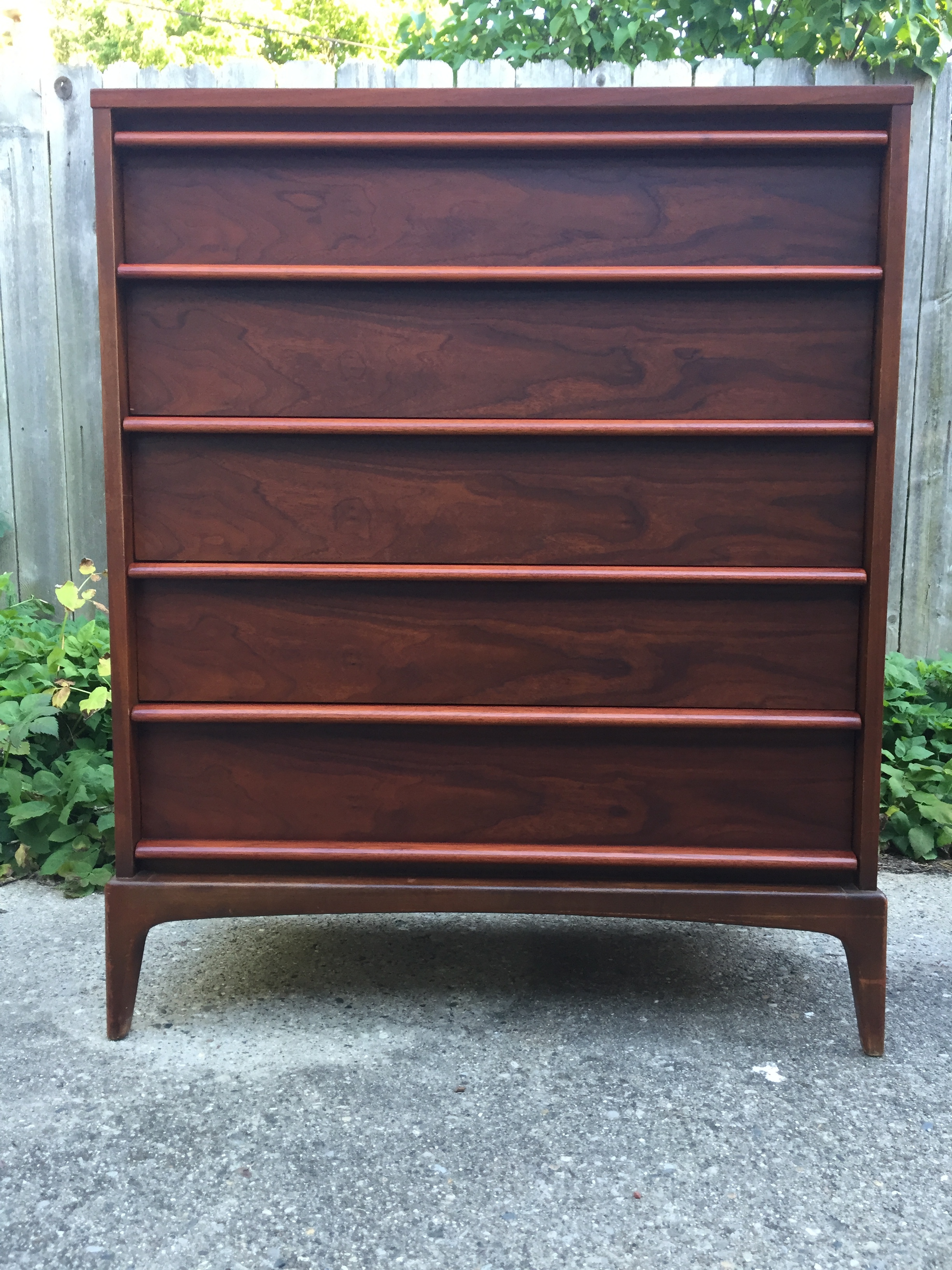 yay!!!!!!!!!!!!!!!!!! and finally, the finished tall dresser!