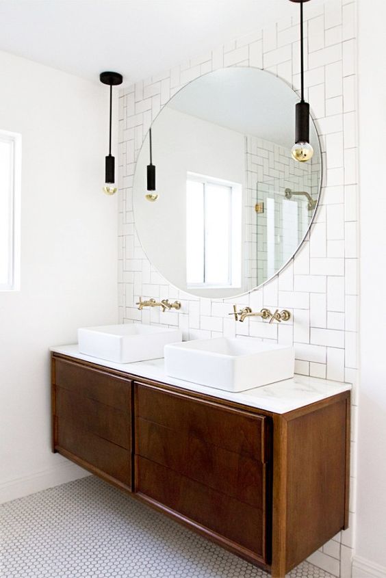 Pinterest Whoa! Look at the size of that mirror! Love it, especially with the wall mounted faucets!