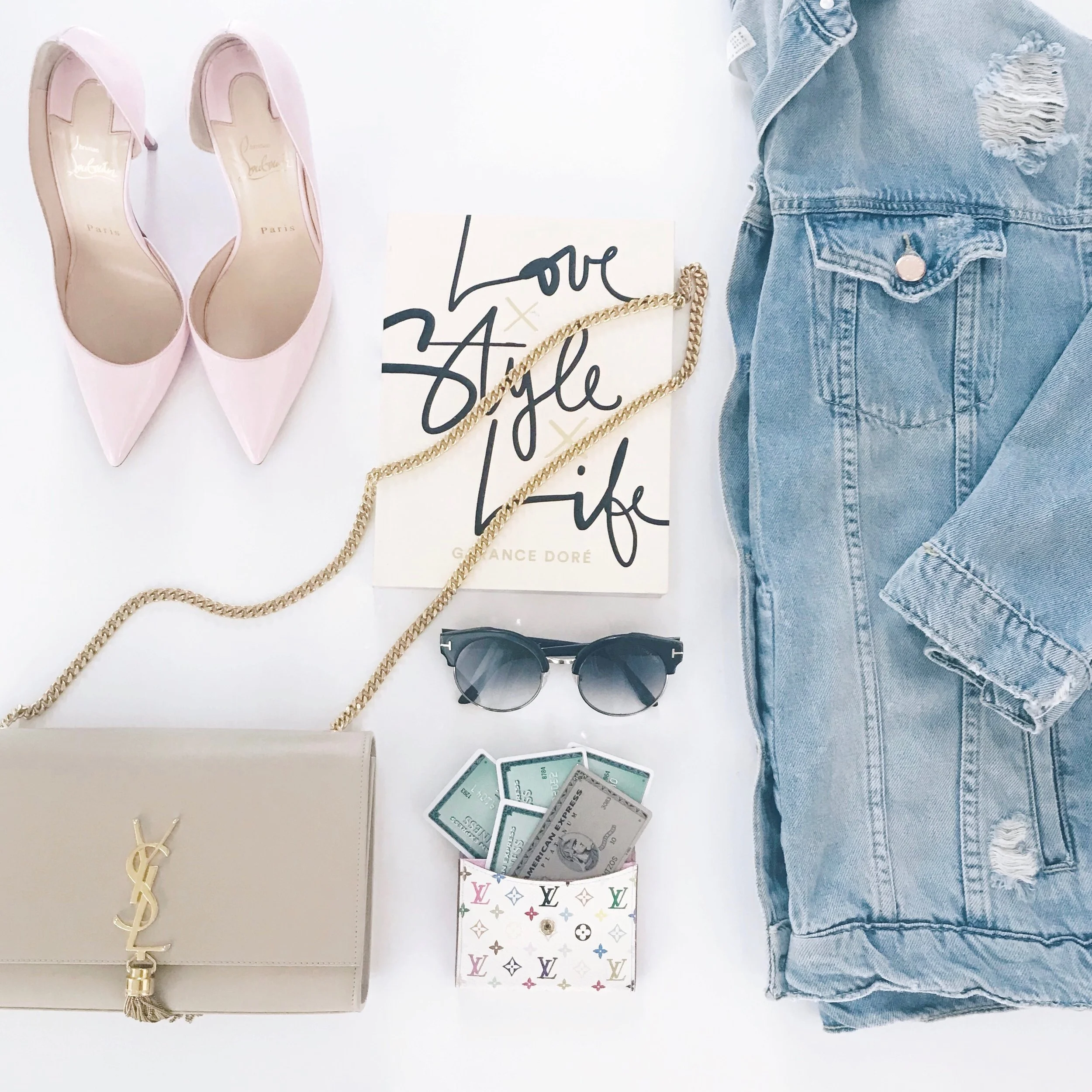 How To Save Money (& Make Money!) Without Really Trying | The Caroline Doll | Lifestyle Blogger