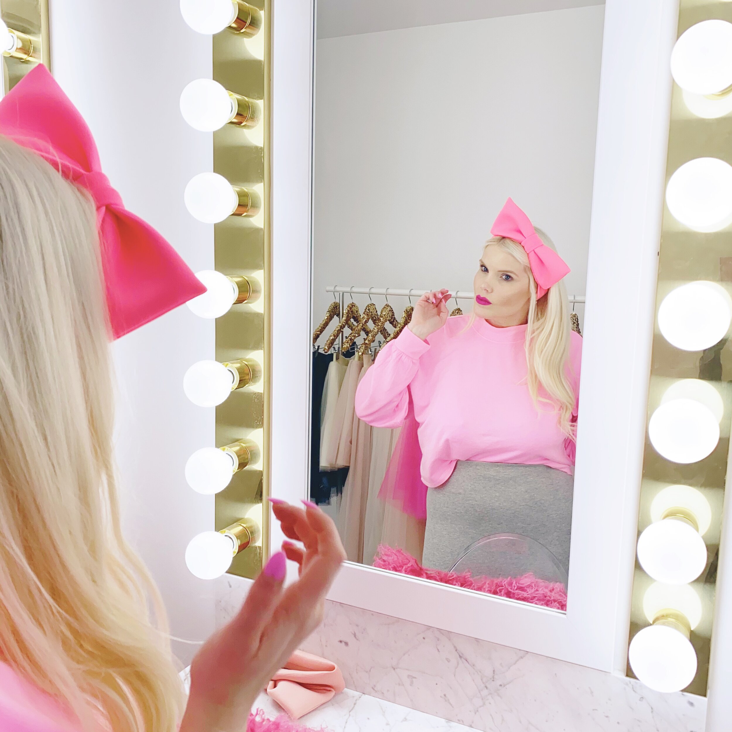 The-Caroline-Doll-Blonde-Life-Blogger-Pink-Bows-Hair-Goals-Parker-Parker-3.JPG