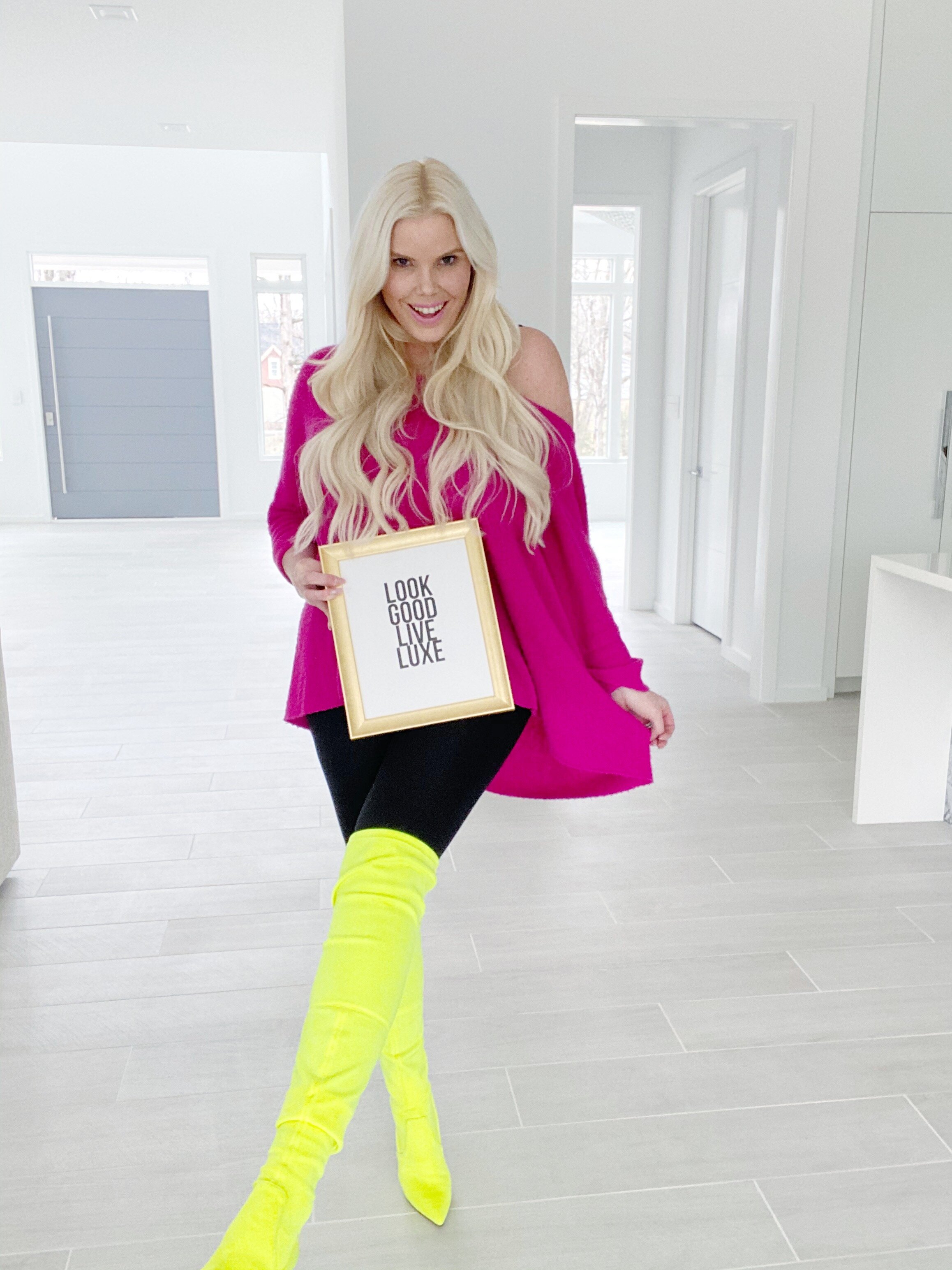The-Caroline-Doll-Richmond-Virginia-Lifestyle-Blogger-RVA-Loves-Pink-Influencer-Luxe-Lashes-4.JPG