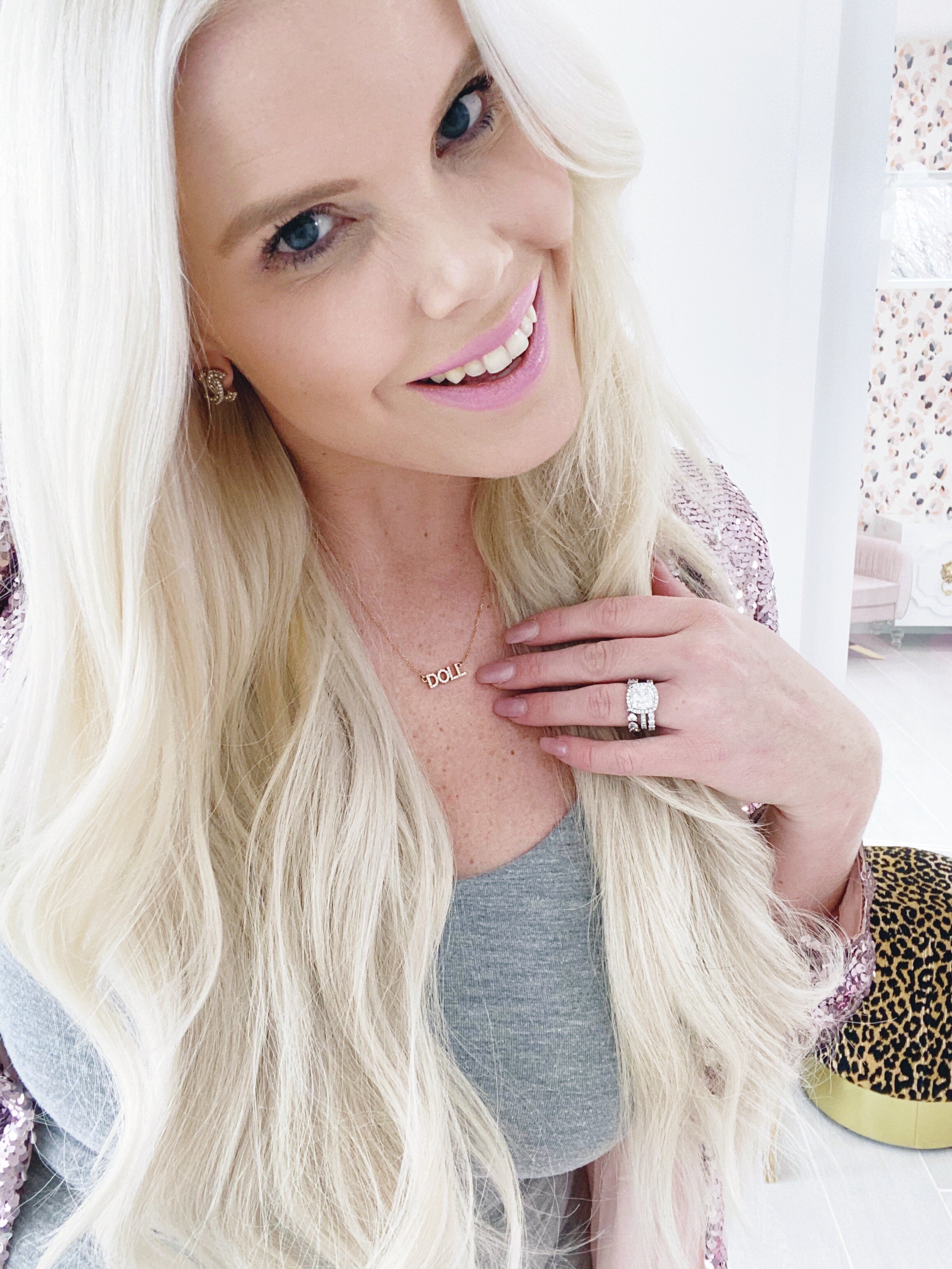 The-Caroline-Doll-Richmond-Virginia-Lifestyle-Blogger-RVA-Loves-Pink-Influencer-Diamonds-Direct-6.JPG