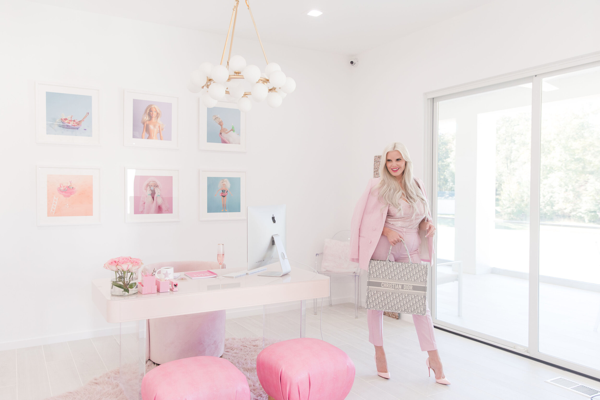 Be-A-Barbie-Boss-Doll-Pink-Brand-Business-Advice-The-Caroline-Doll-Female-CEO-3.jpg
