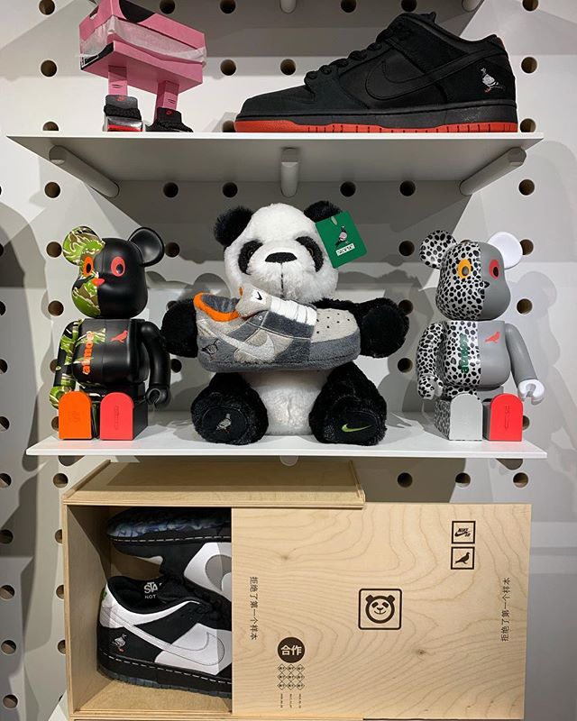 Wanna add this 🐼 to your trophy wall? Better check @staplepigeon quick💨