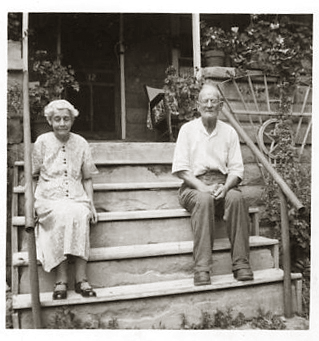 These elders chillin on the steps.