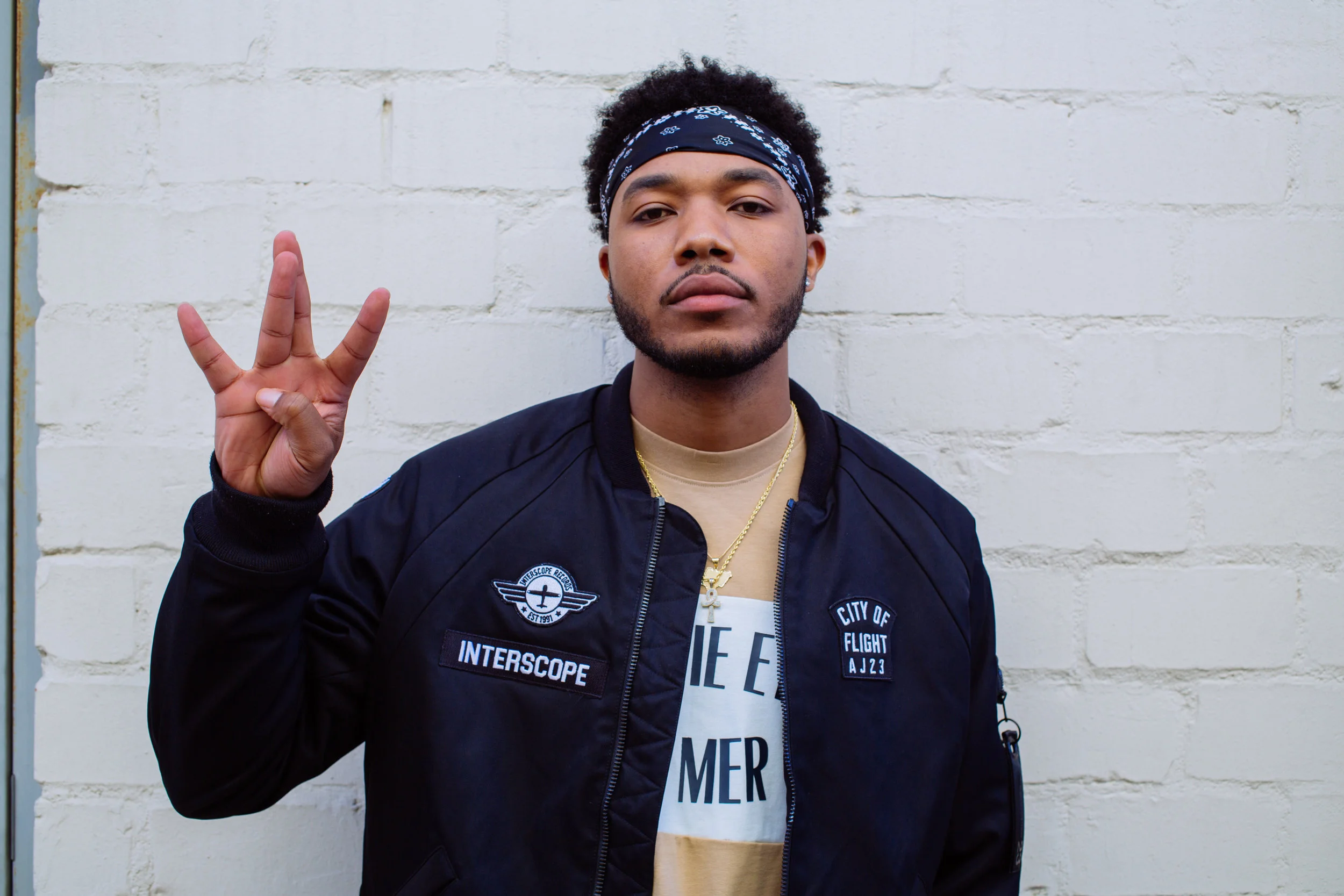 Dreamville's Cozz Talks Upcoming Album 'Revenge Of The Dreamers III,' Plus Signing &amp; Touring With J. Cole On New Digital Series 'MLTD Presents: The Grinds TV with Bobby James