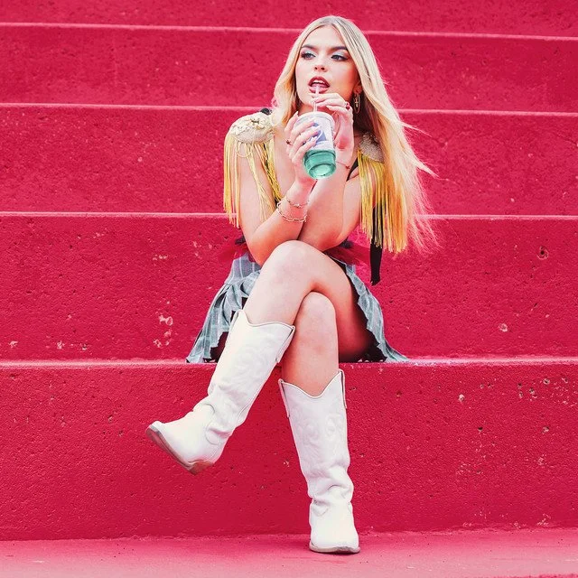 Naomi Jane - IDWK [Review]