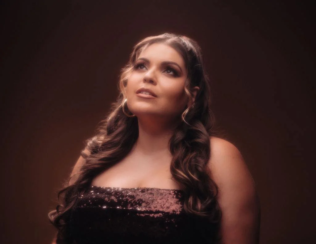 Elle Baez-  Different Kind of Love [Review]