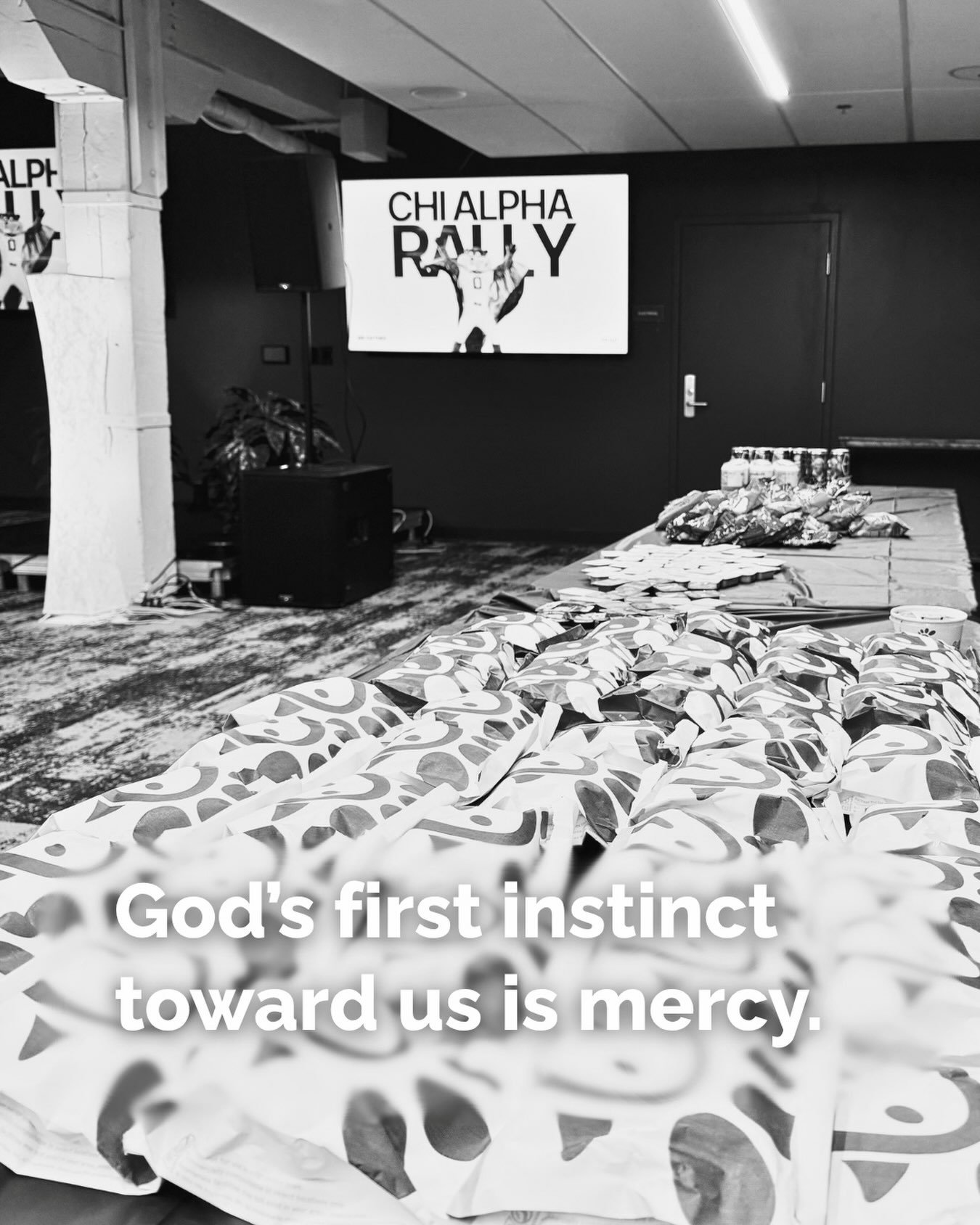 The Lord is compassionate and gracious🫶

Join us tonight at 7pm for chili dinner, worship, message, and discussion🤍We believe God has something special for you! 

#chialpha #umn #ministry #worship #community