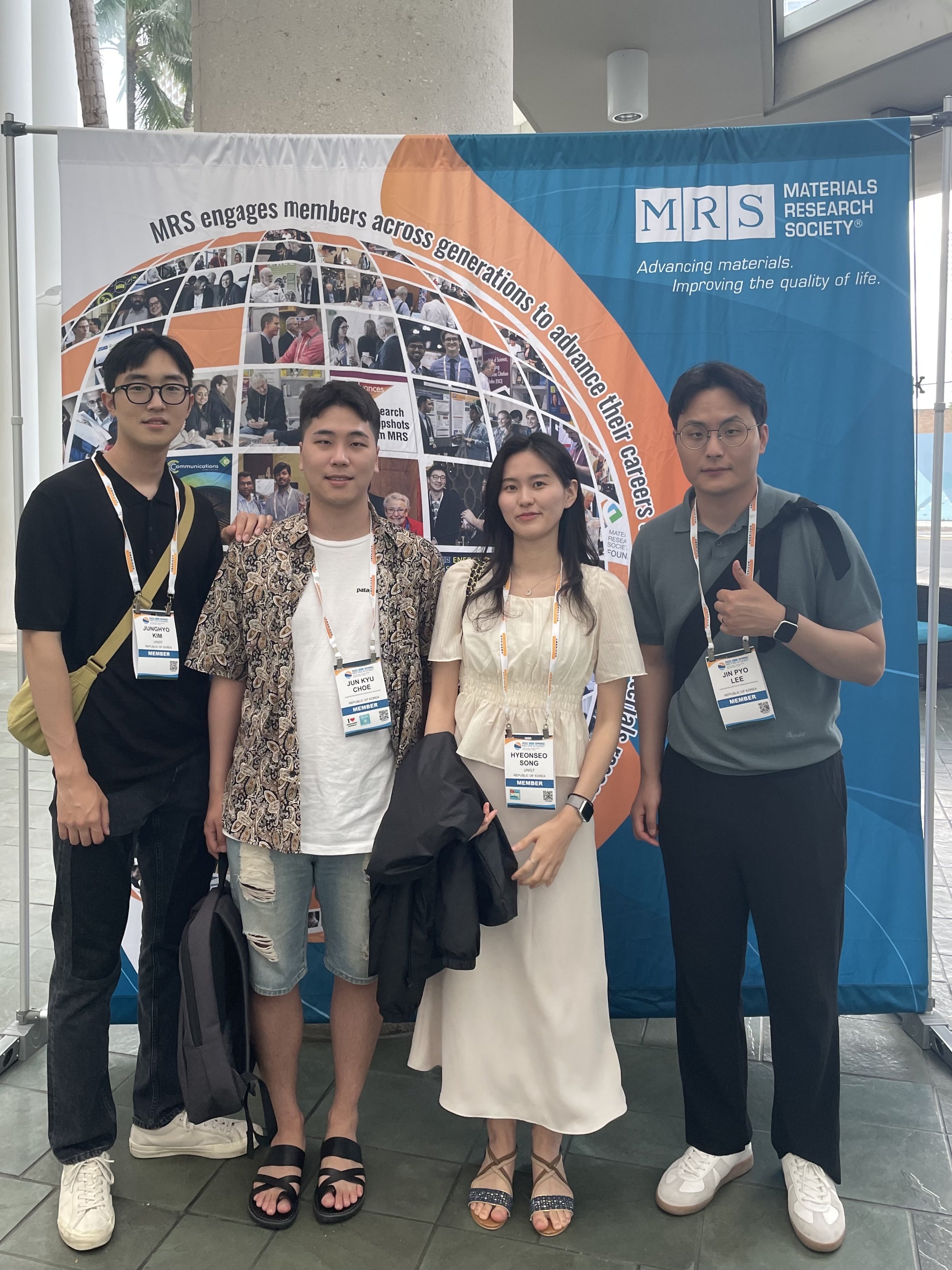 Material Research Society (MRS) Conference spring (2022)