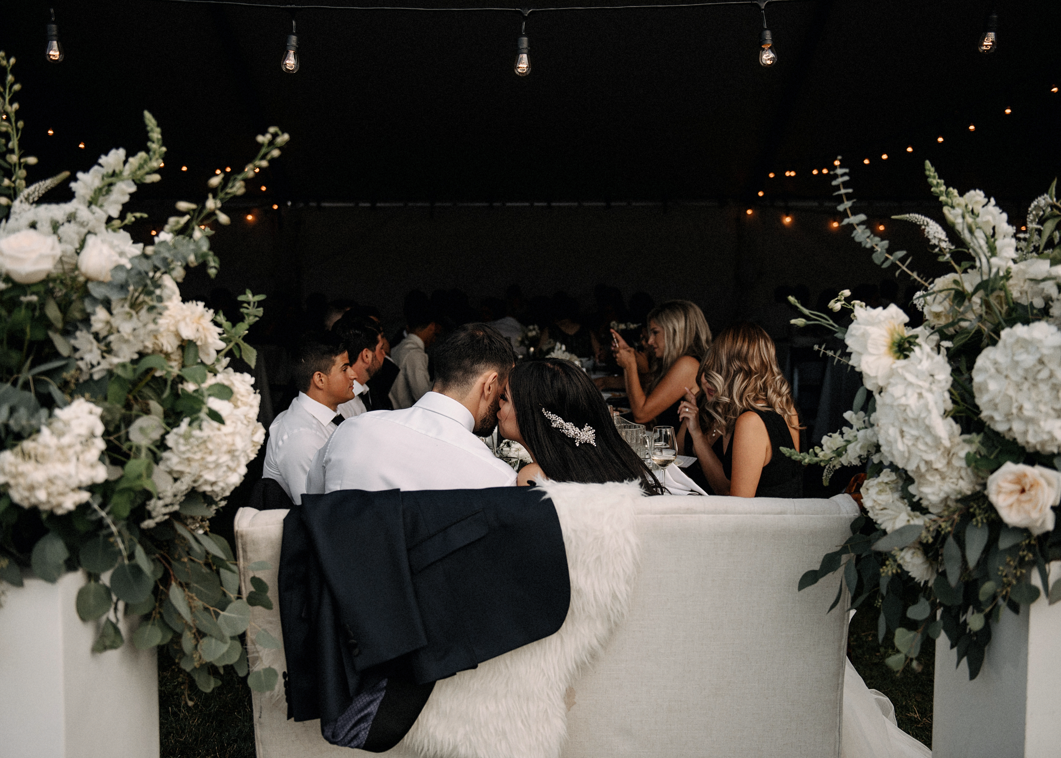 043-kaoverii-silva-sd-wedding-vancouver-ubc-museum-of-anthropology-photography-blog.png