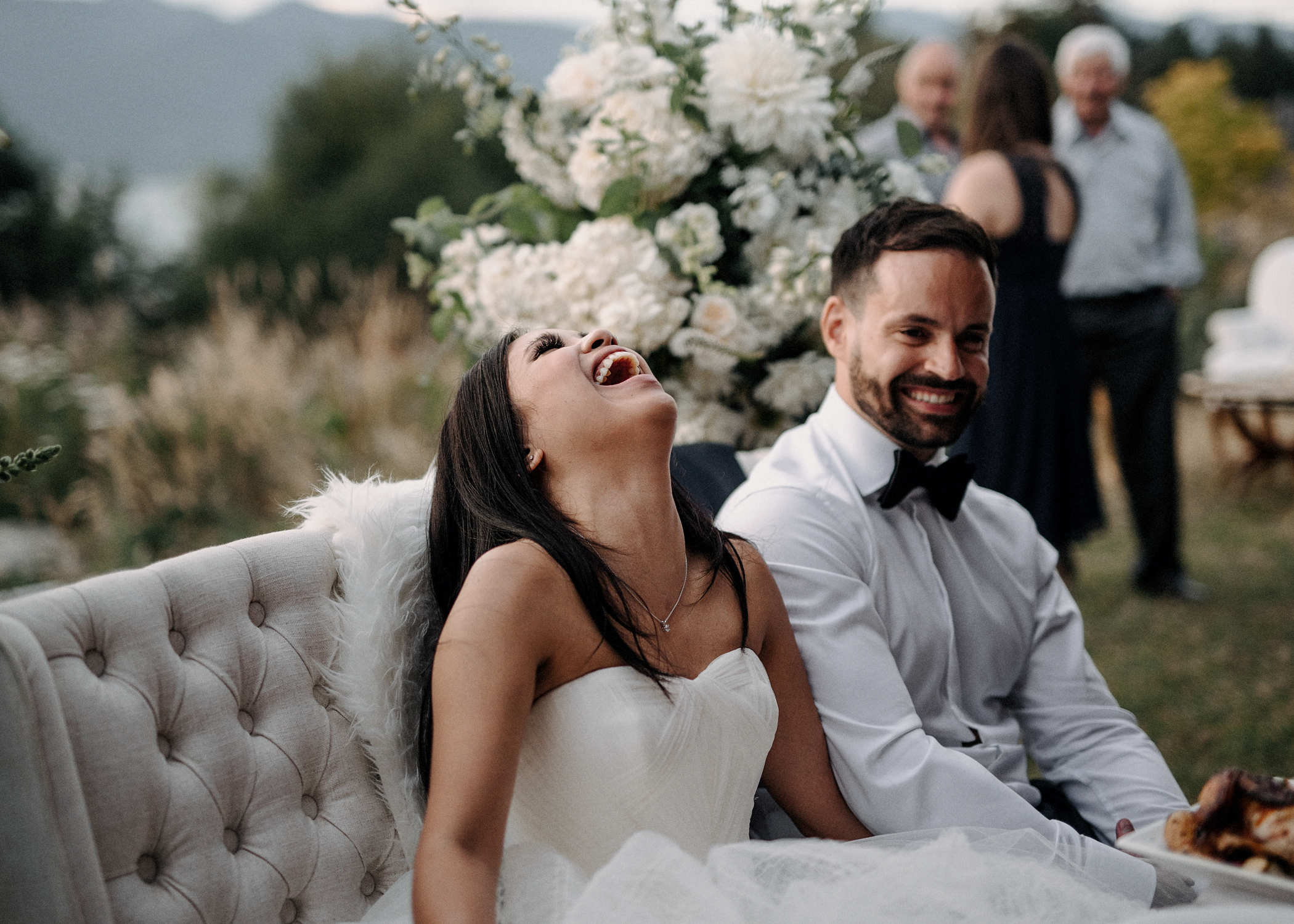 047-kaoverii-silva-sd-wedding-vancouver-ubc-museum-of-anthropology-photography-blog.png