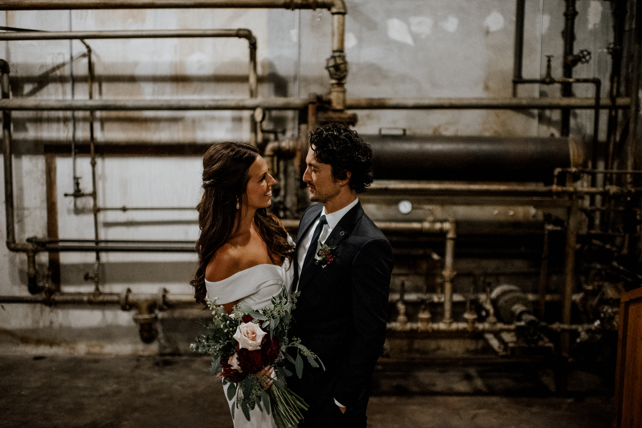 044-kaoverii-silva-MT-ubc-boathouse-industrial-wedding-photography-blog.png