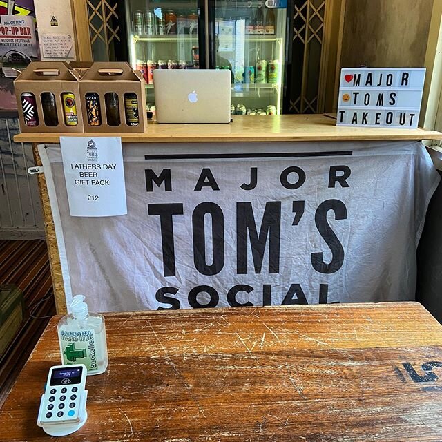 🍕🍕Got a few slots left for this evening for our pizza &amp; beer takeout service. Order via 👉  www.majortomssocial.co.uk 👈 🍕🍕