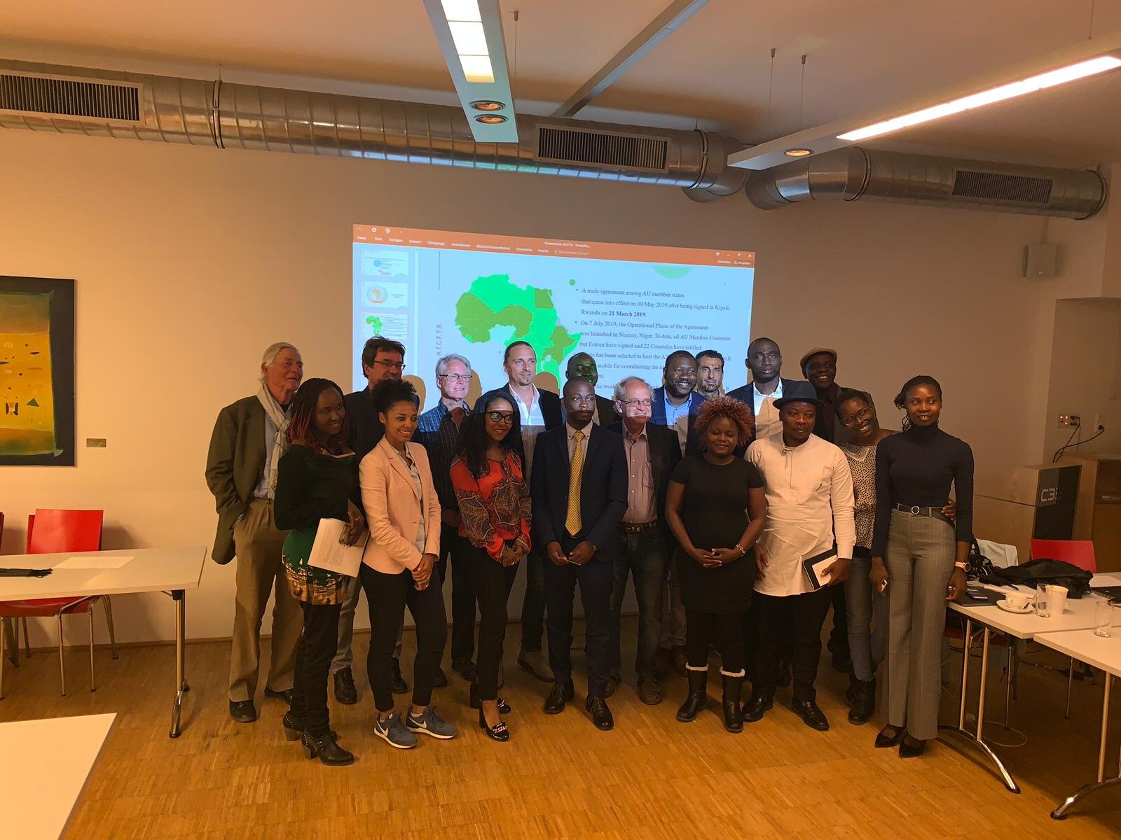 Afrika Club 19.9.19 Gruppen bild c ADYFE_VAS_Diakité.jpg