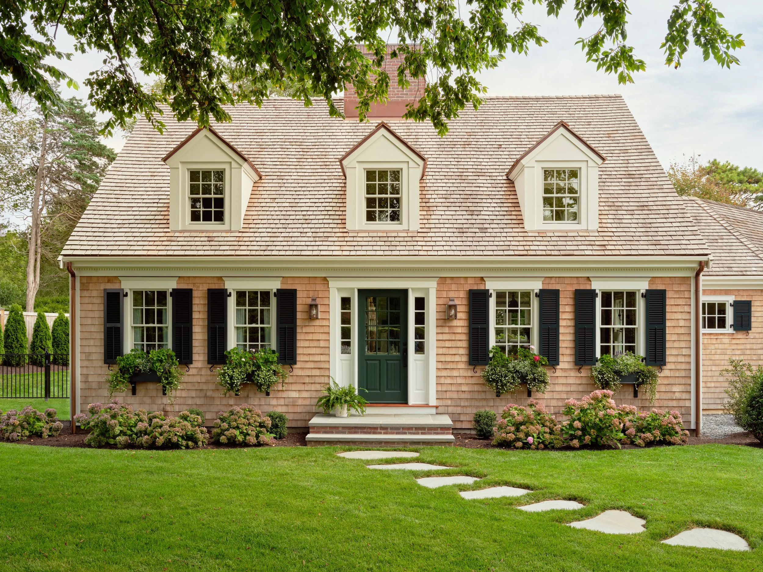  Design by  Meg McSherry   Architecture by  Patrick Ahearn   Build by  Spencer &amp; Co.   Styling by  Matthew Gleason  