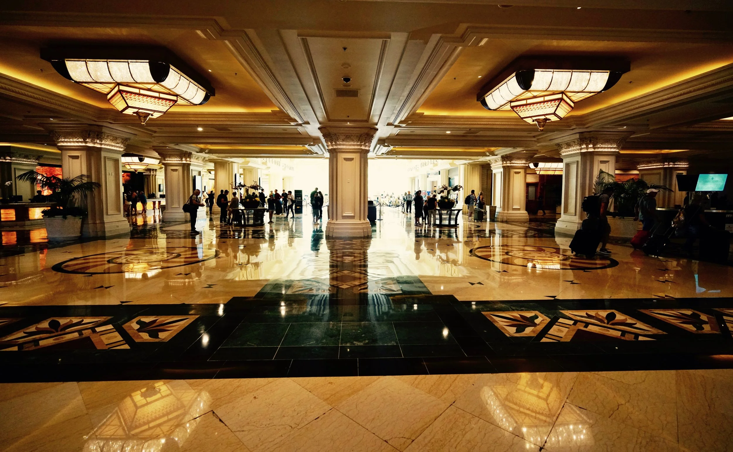  The Mandalay Bay Lobby 