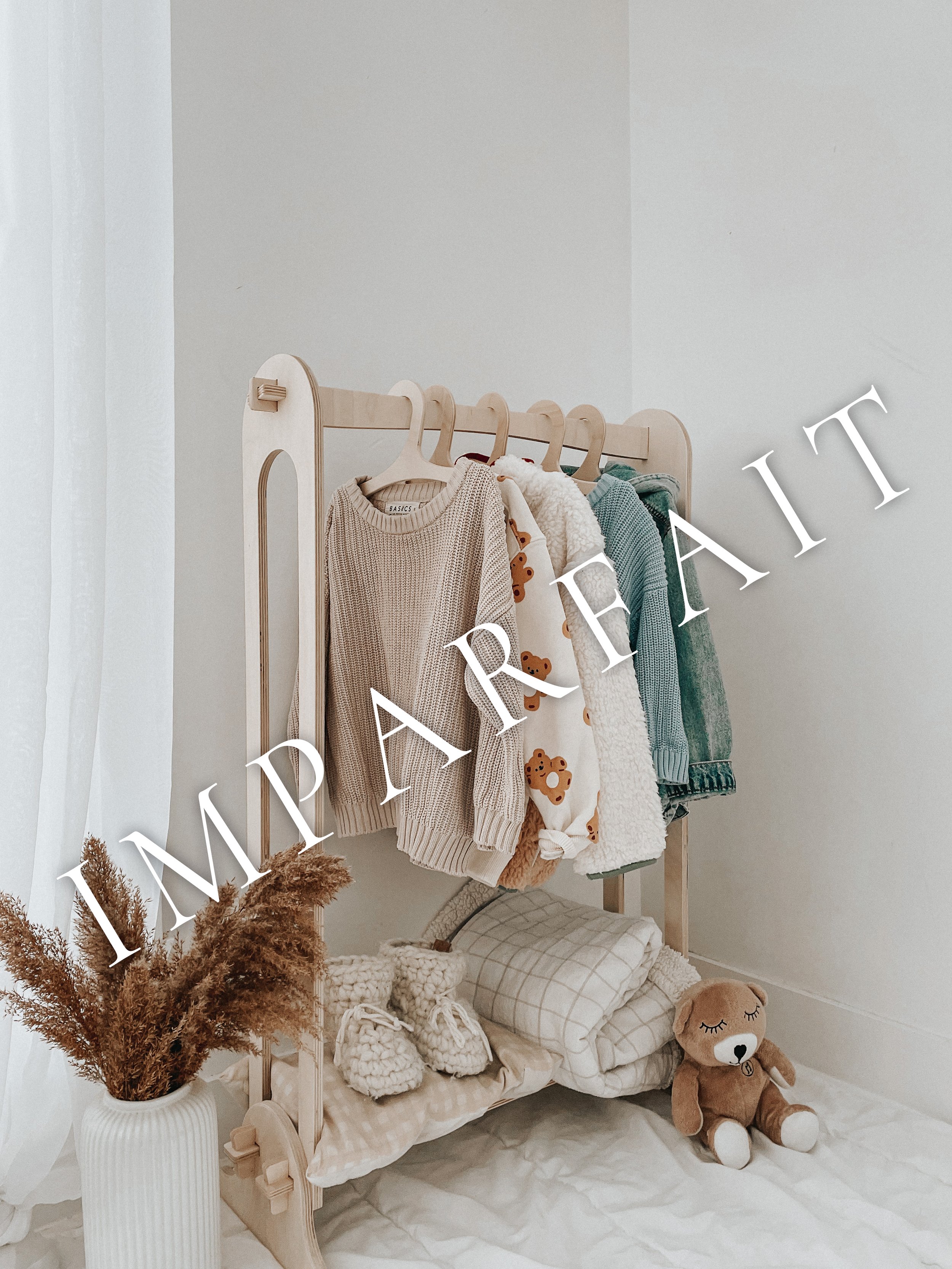 *IMPARFAIT* Porte-vêtements .. Garment rack