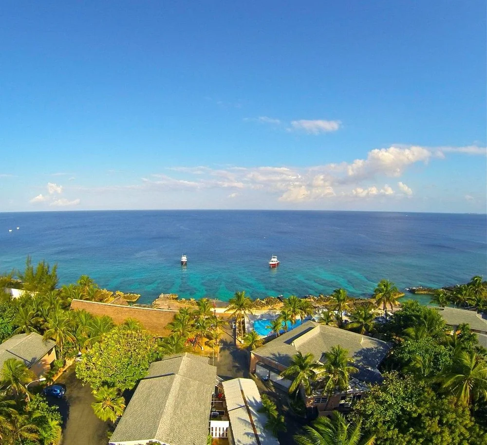 Grand Cayman 2023 — Lang's Ski 'N Scuba