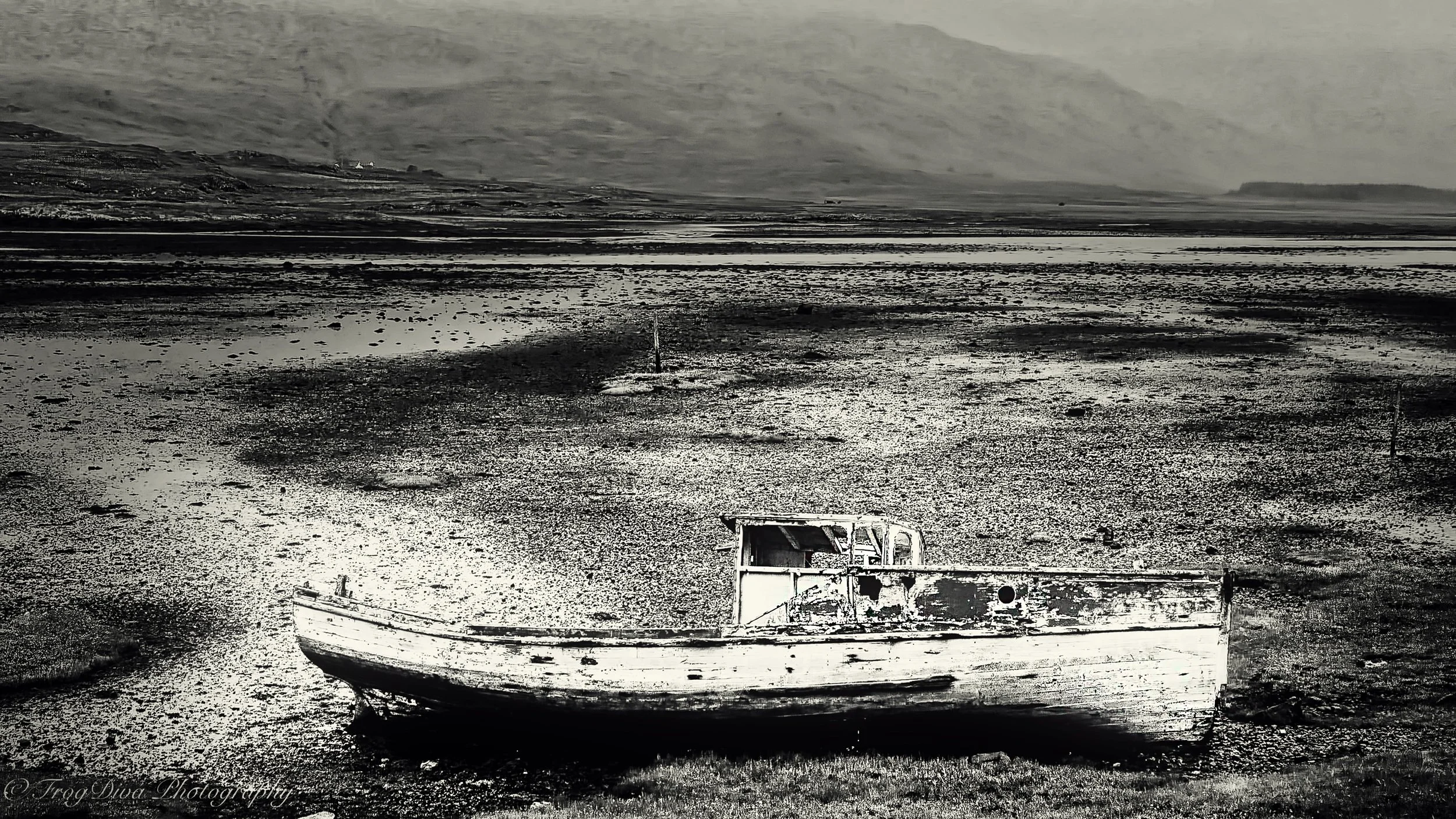 marooned bnw HR.jpg