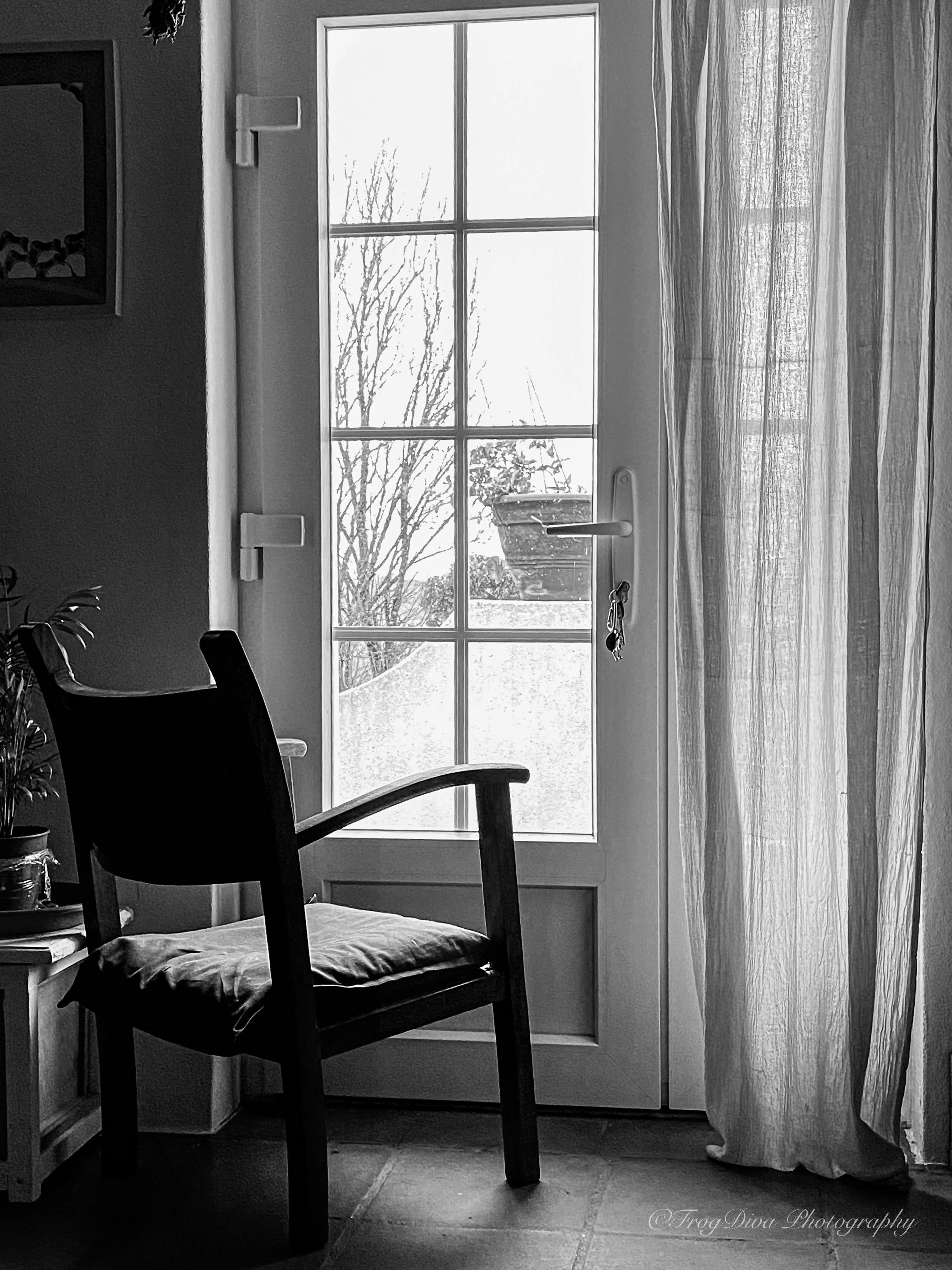 waiting chair2.jpg