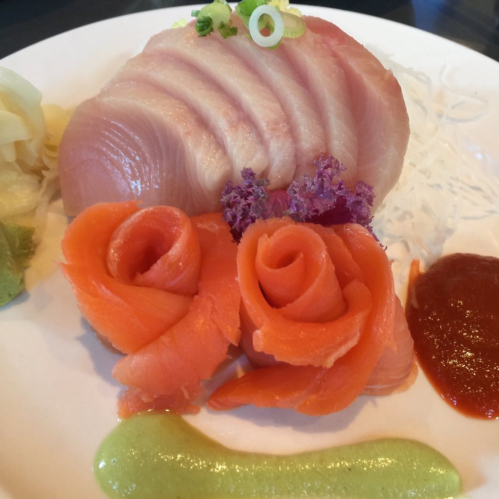 Yellow Tail & Smoked Salmon Sashimi