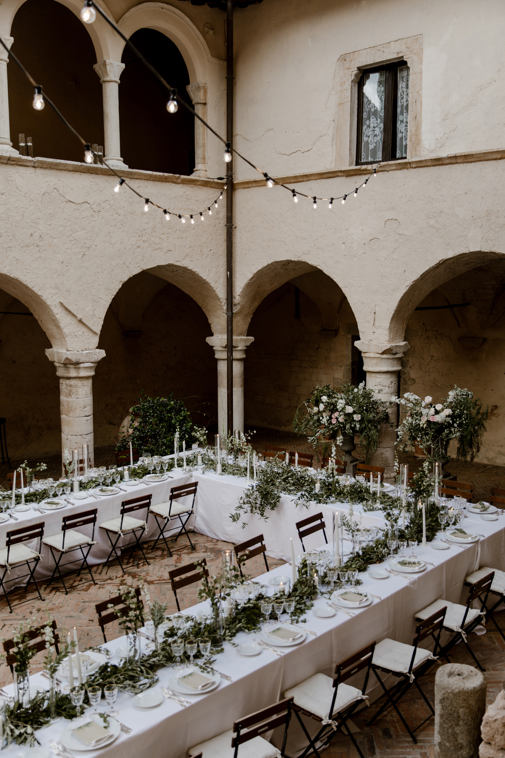 wild-natural-wedding-reception-decor-abbazia-san-pietro-in-valle.jpg