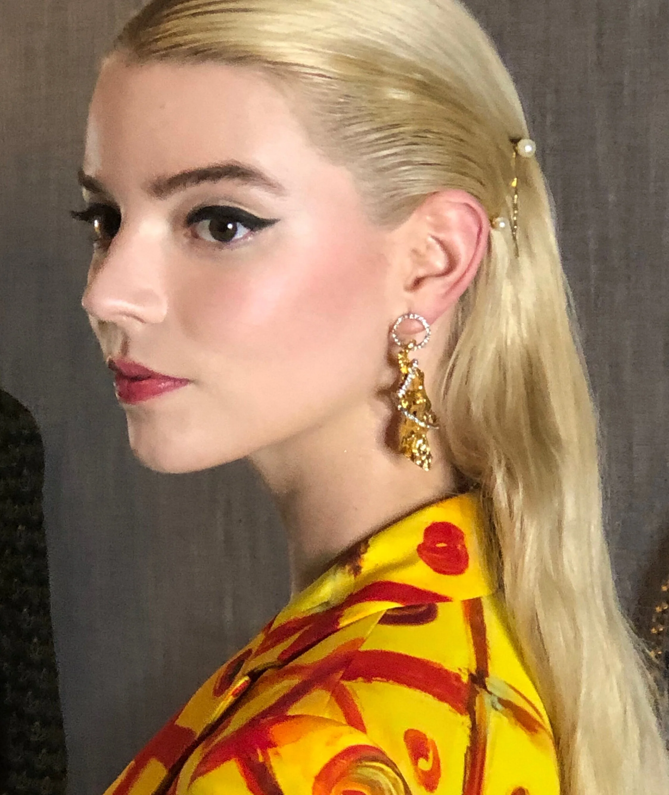 Anya Emma.JPG