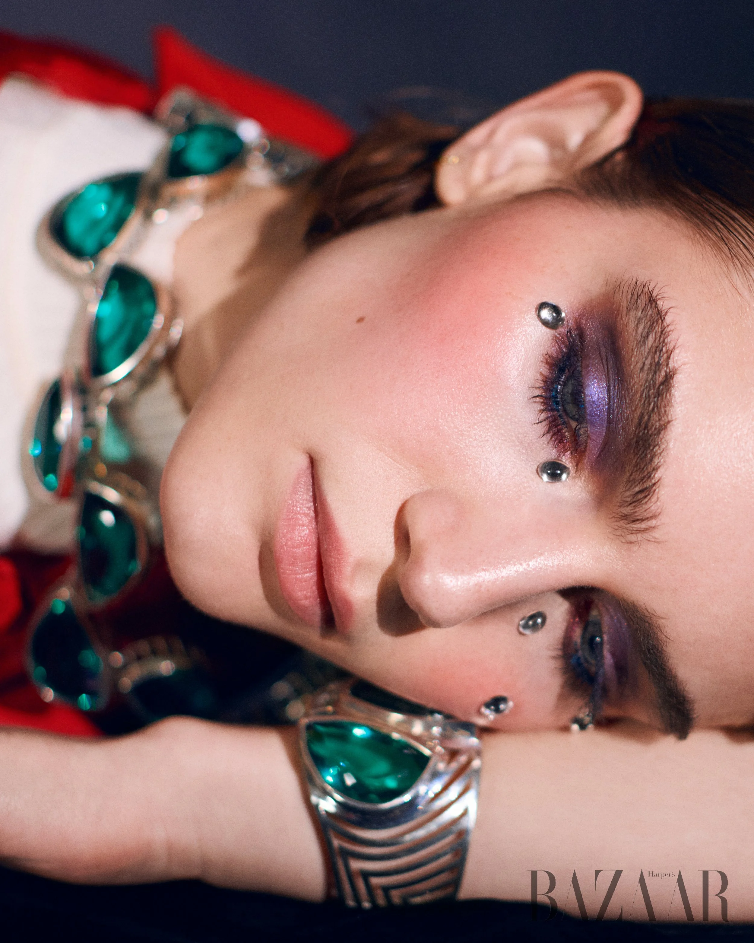 HBZVN_GLAMOUR ESCAPISM_7.jpg