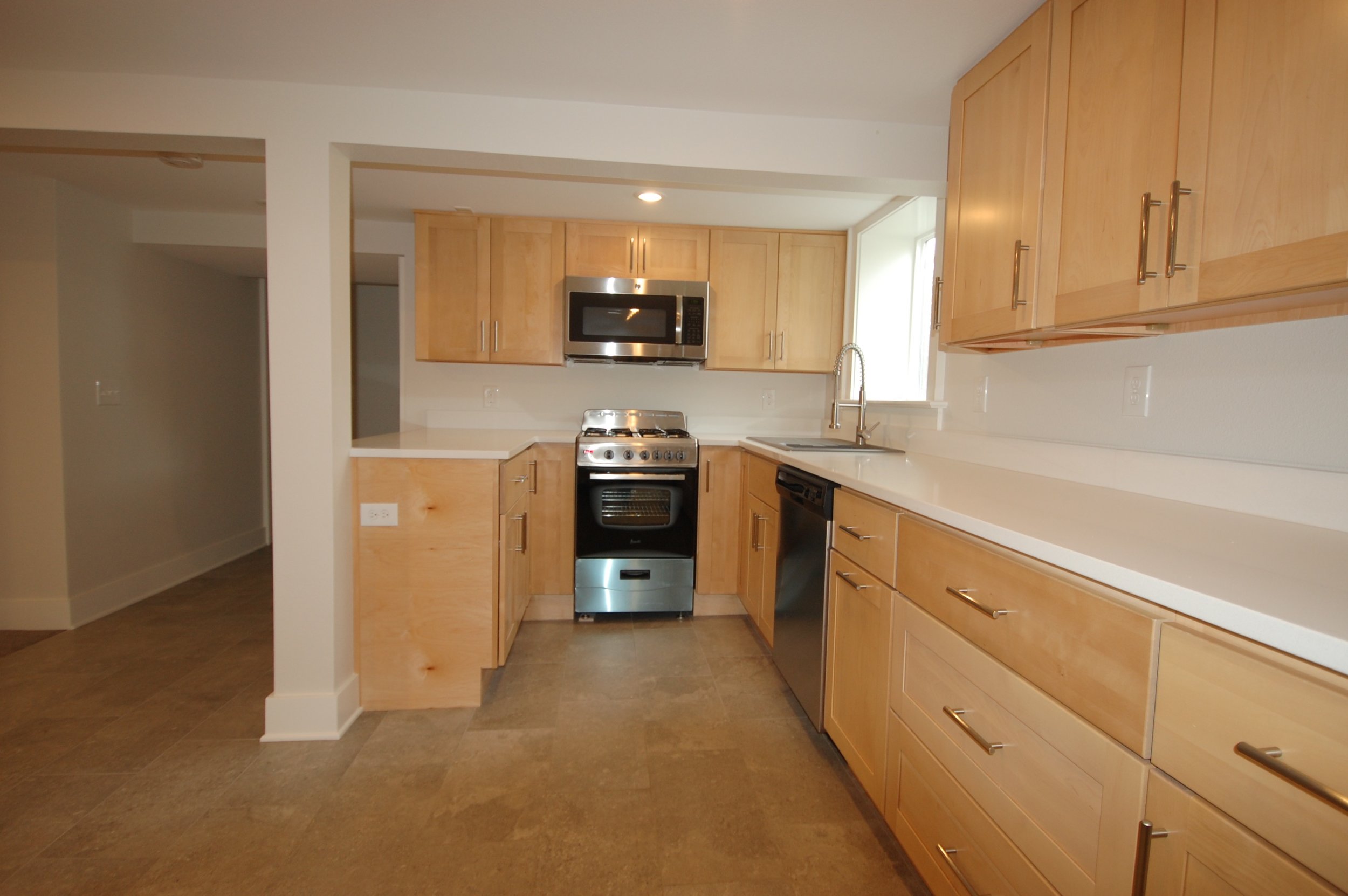 Smith_Hayes_Brothers_Construction_ADU_Basement_Kitchen_1b.jpg