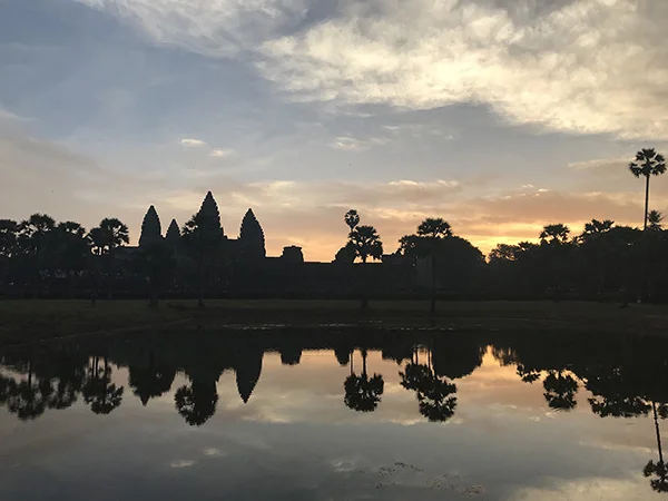 angor wat sunrise.jpg