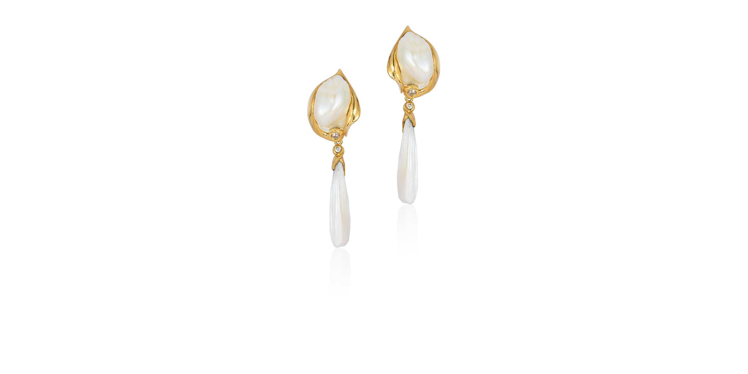 NATURAL PEARL EARRINGS