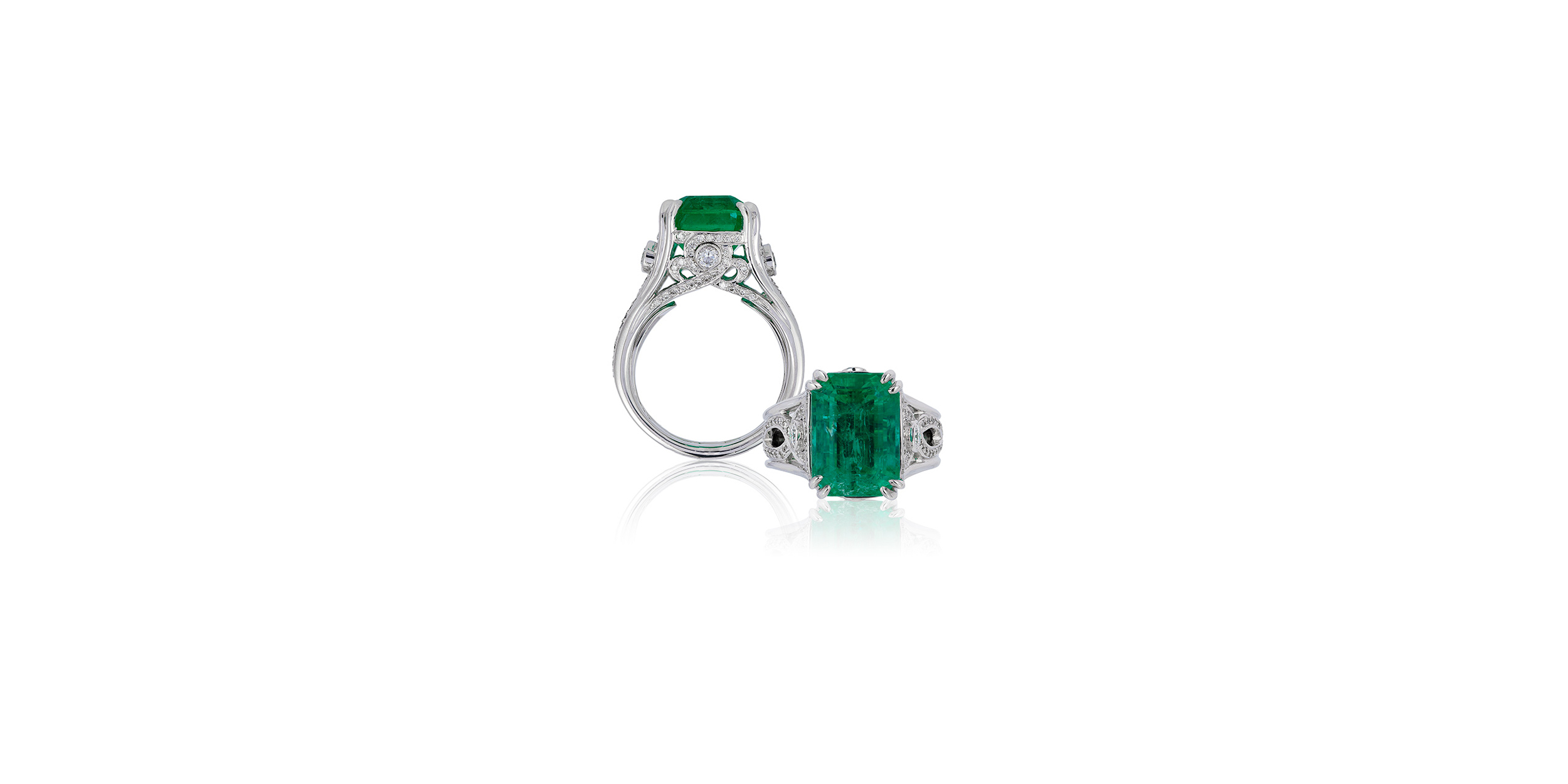 EMERALD RING