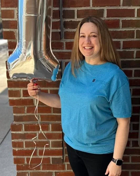 Help us wish Carrie a happy 1 year work anniversary ! 🥳

Thank you Carrie for all of your hard work &amp; dedication to our team!🙌