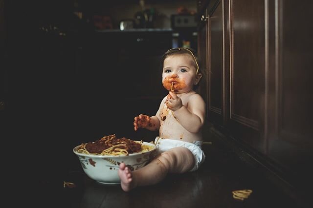 my favorite &ldquo;cake smash&rdquo; session to date 🍝 this photo was taken a few years ago, but I wanted to share it because I&rsquo;m finishing up their family film. And guess what I documented for the Zoccoli&rsquo;s? Sauce Sunday ❤️ stay tuned f