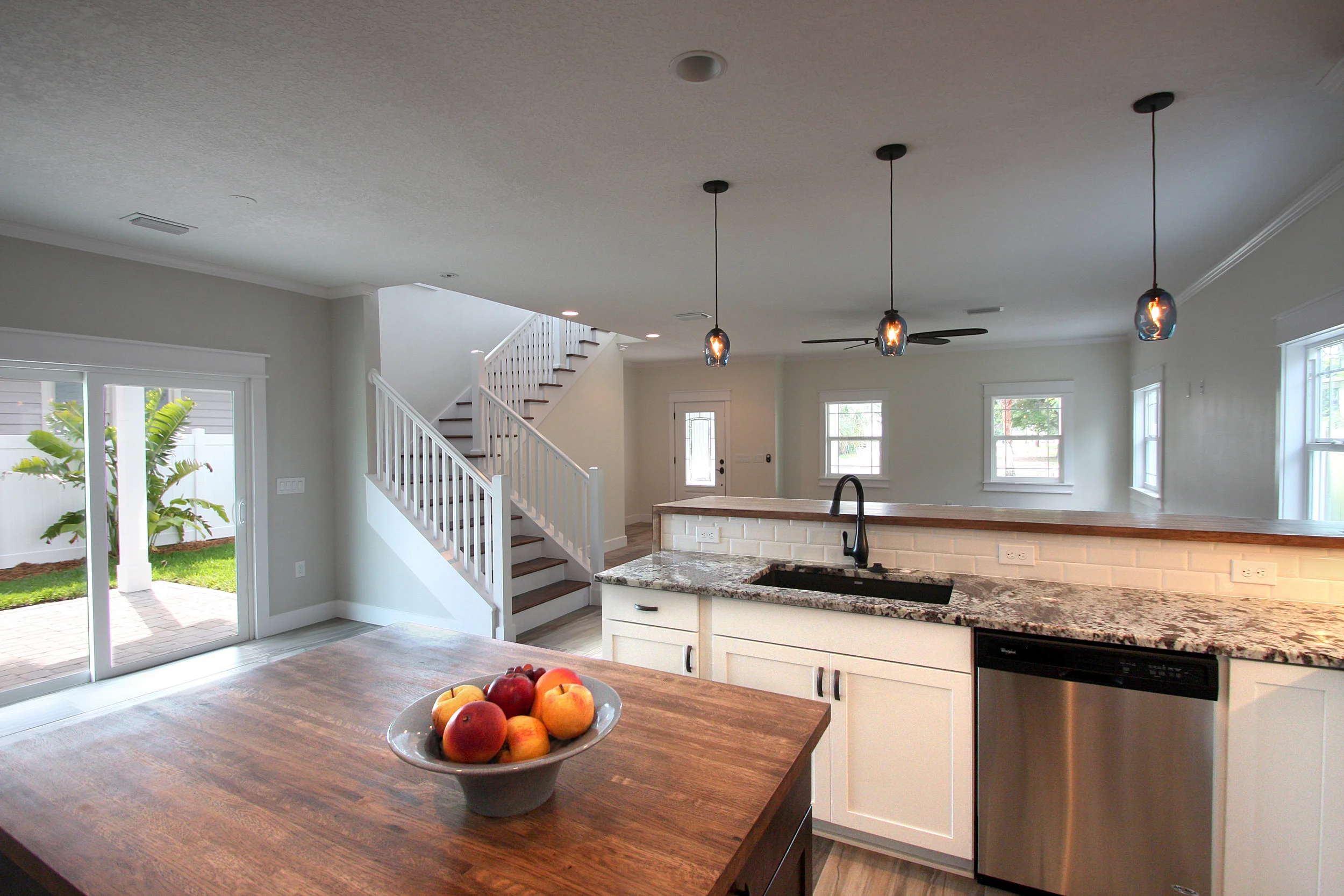 Kitchen to living_rm#1EFE.jpg