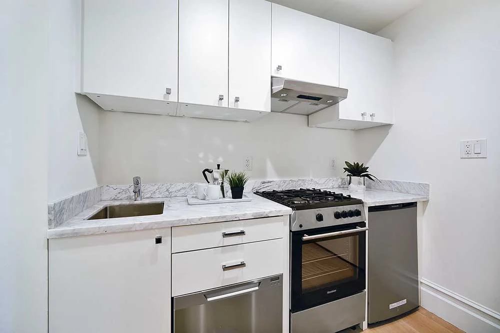 We used Calacatta marble on the counter here. 