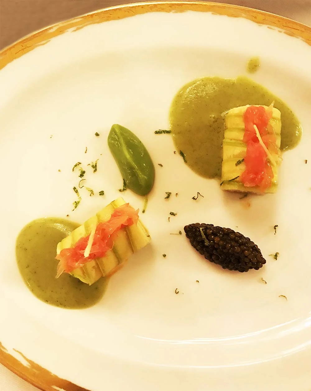 The seafood course at Le Meurice; crab and caviar, with a lovely sorrel sauce. 