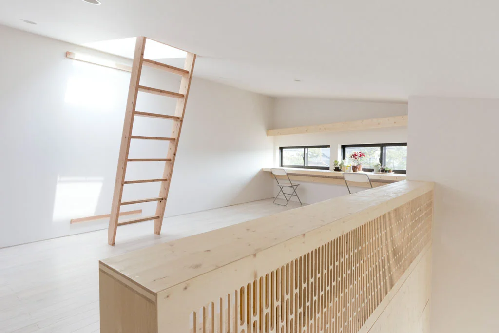 BAKOKO_Onjuku_Int_Loft-1024pix.jpg