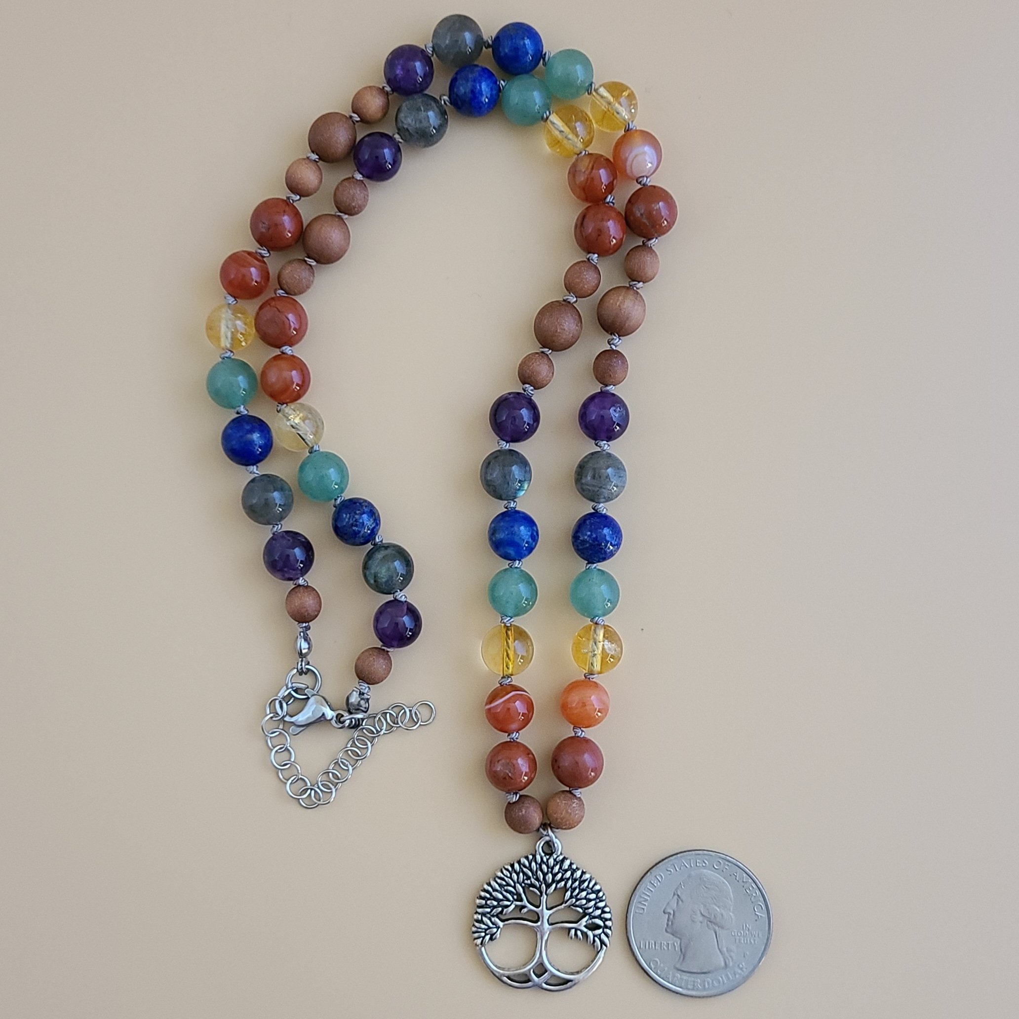 7 chakras necklace close.jpg